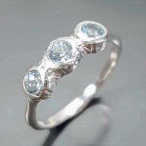 RING Blue Topaz 925 Size 6.5
